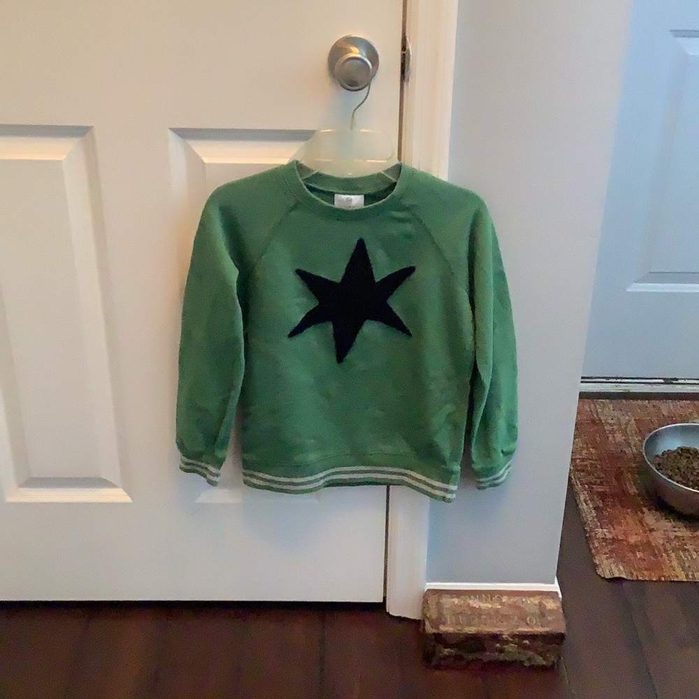 Hanna Andersson boys sweatshirt, size 8